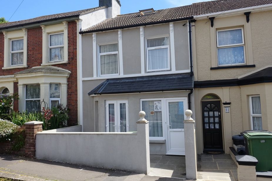 Greville Road, Hastings, TN35 5AL.